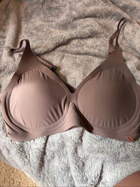 Danskin Smooth Molded Bra in Mauve